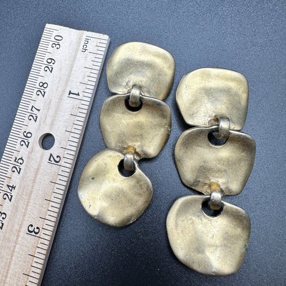 Vintage gold tone frosted Long Wavy Drop Clip on Earrings - Picture 5 of 7